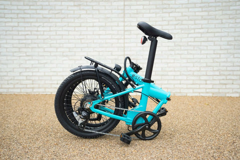 FOLDING E-BIKES