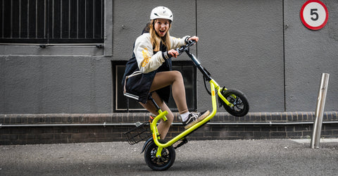 Windgoo B9 review - “The smile-inducing electric scooter with a seat”