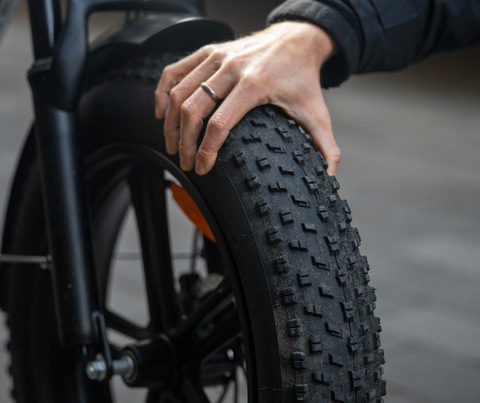 Three-Ply Puncture Resistant Tyres