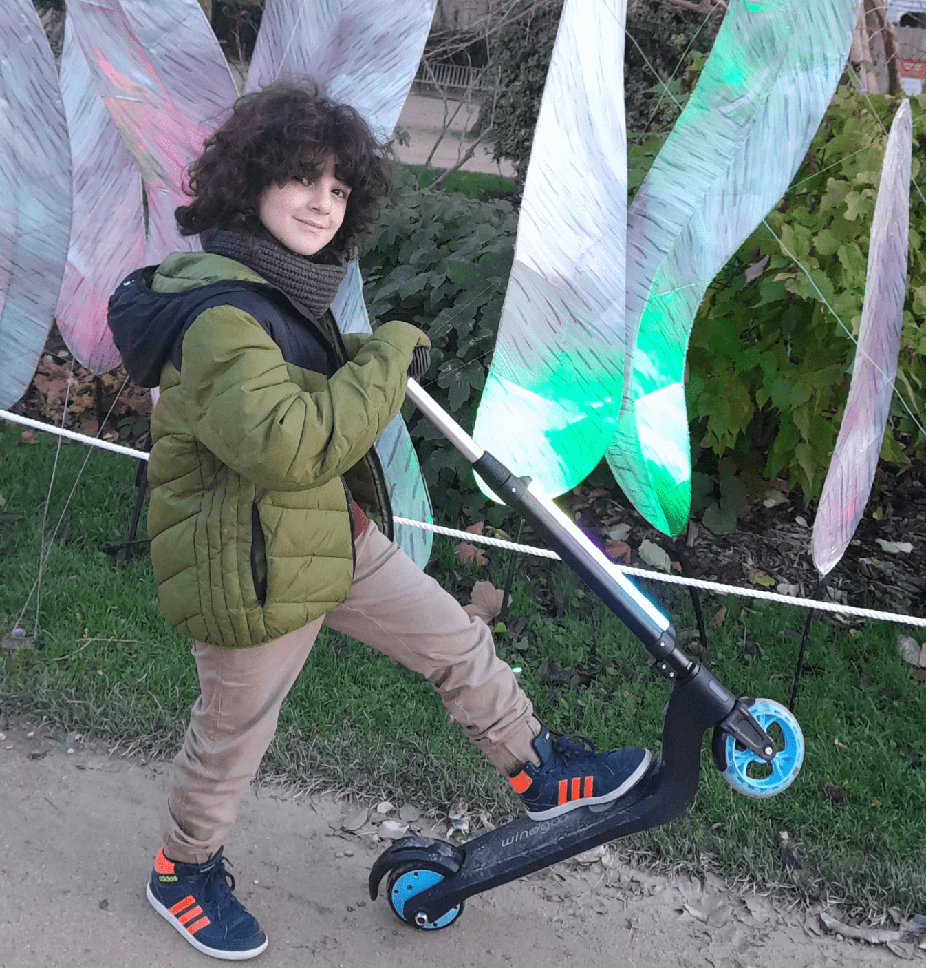 Buy The Windgoo M1 Glowing Kids Electric Scooter From Electroheads Buy The Windgoo M1 Glowing Kids Electric Scooter From Electroheads